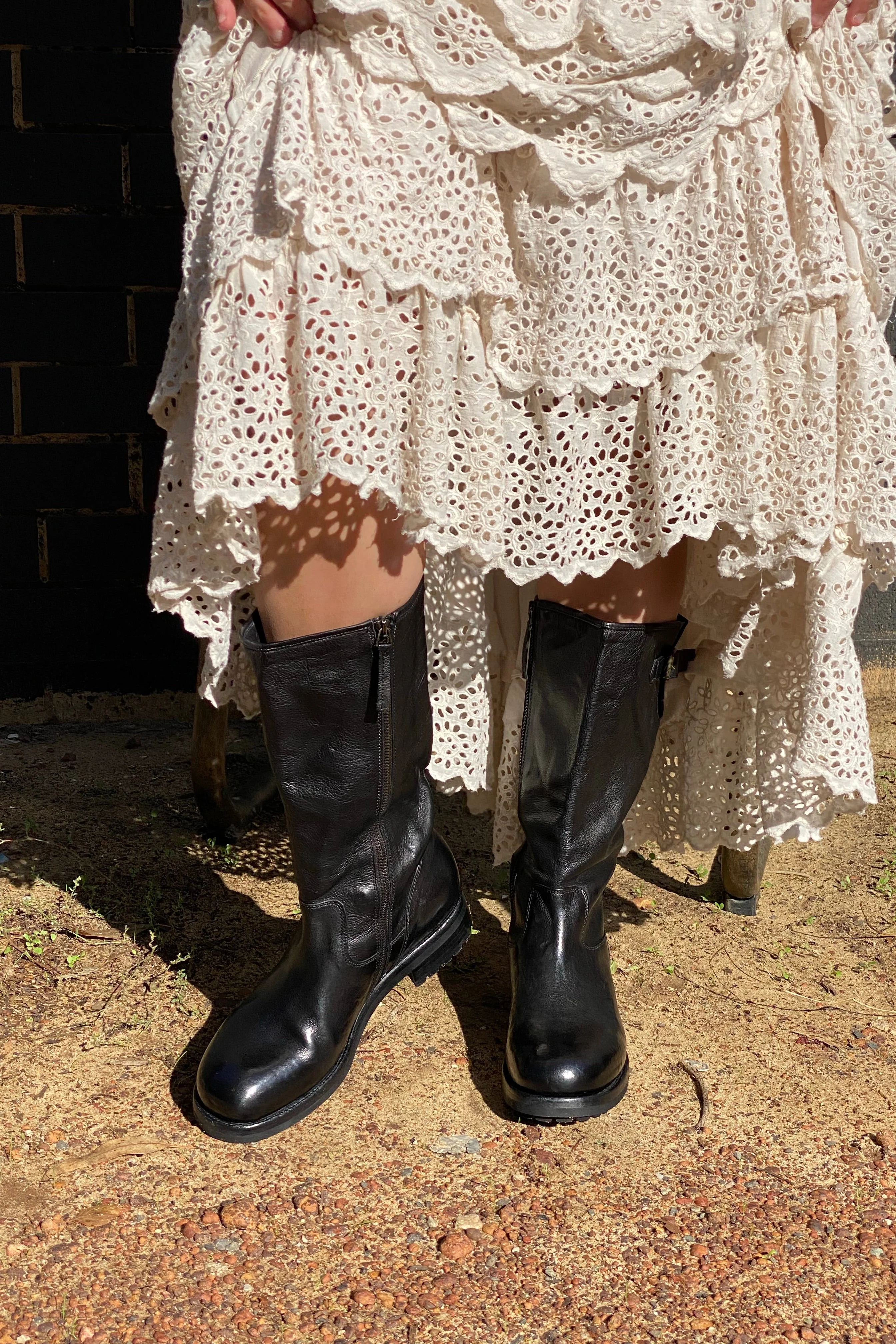 CLASSIC LAND BOOTS (TALL) - BLACK - Image 3