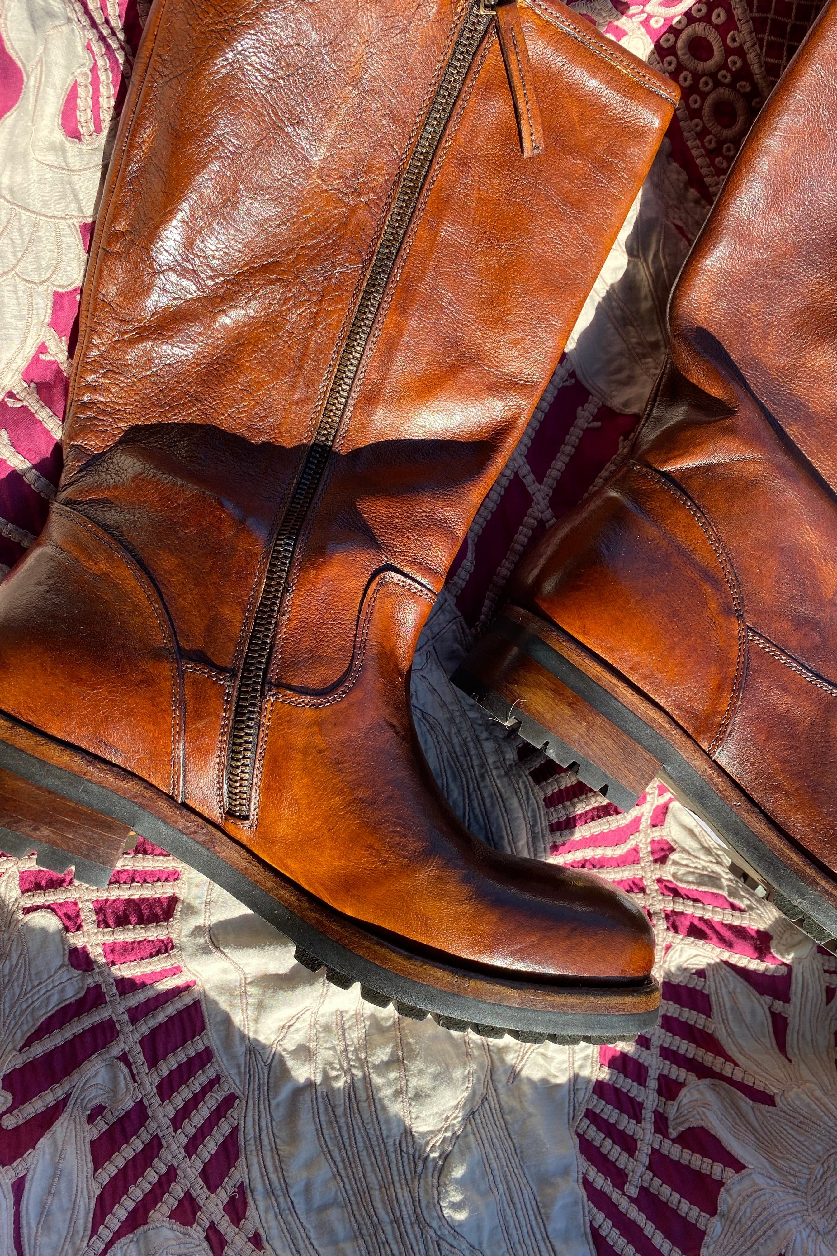 CLASSIC LAND BOOTS (TALL) - AMBER - Image 8