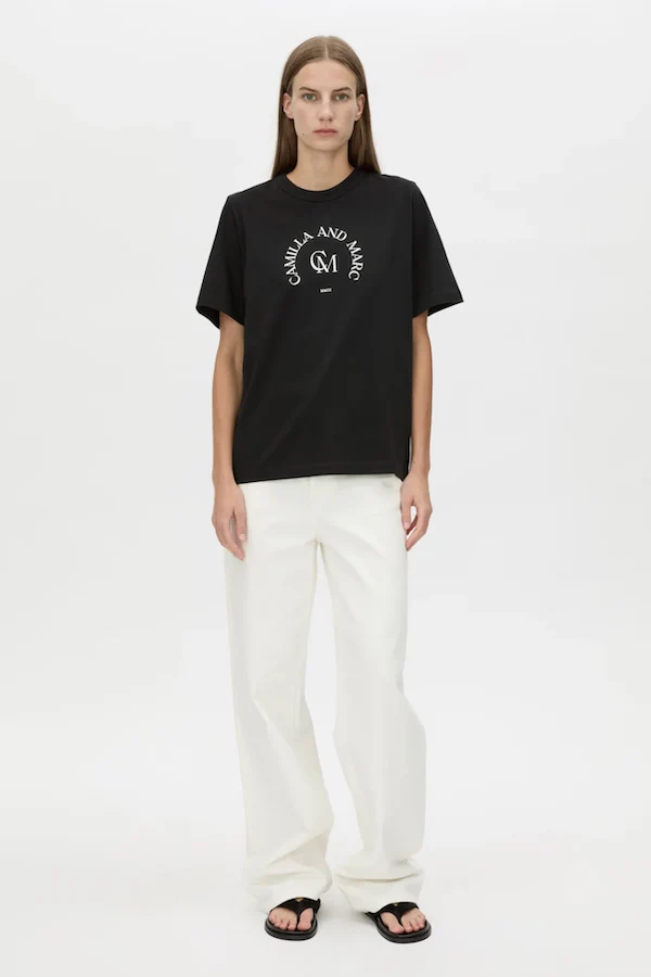 KARINE GRAPHIC TEE BLACK